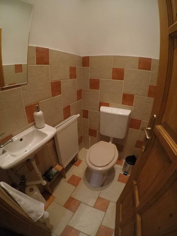 Apartamento Pécs sétaló utcájában 6 személyes 3 szobás lakás Exterior foto